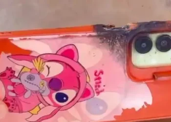 Adolescente de 15 anos morre após choque elétrico ao usar celular na tomada em Augusto Corrêa. (Foto: Redes Sociais