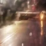 Carreta-tanque com substância oxidante tomba em ladeira da Transamazônica, em Altamira (PA)