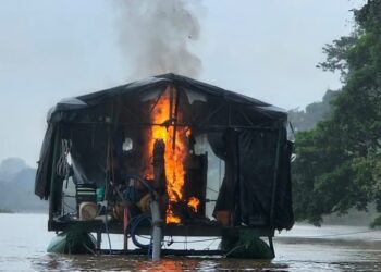 PF e Funai destroem equipamentos de garimpo ilegal em terra indígena no Pará. — Foto: Divulgação/PF