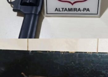 PM apreende revólver e espingarda e conduz dois homens à delegacia em Altamira