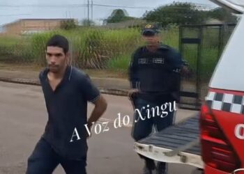 VÍDEO: Homem é preso por agredir enteada de 14 anos em Vitória do Xingu (PA)