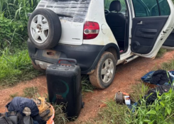 fonte Suspeitos trocam tiros com a PM e abandonam veículo após assalto com refém no sul do Pará