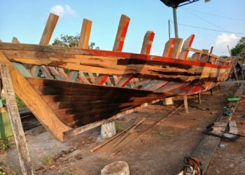 VÍDEO: Saiba como foi construído o primeiro barco em Vitória do Xingu (PA)
