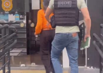 Mulher foi levada à delegacia após ser localizada em um shopping em Belém. — Foto: Reprodução / PC PA