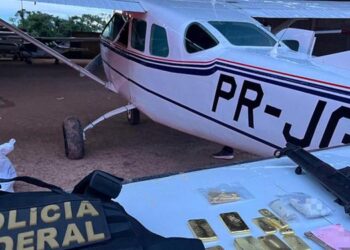 Ouro é apreendido em aeronave e dois suspeitos são presos pela PF e PRF em Itaituba. (Foto: PF
