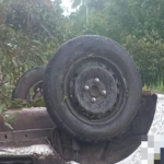 Mulher morre após carro colidir com poste na PA-151, em Igarapé-Miri
