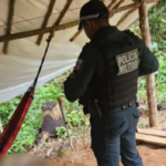 Homem é assassinado a golpes de facão em área garimpeira de Itaituba