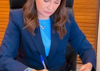 Governadora Hana Ghassan assina a nova legislação