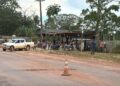 Moradores bloqueiam BR-163 entre Rurópolis e Santarém para cobrar recuperação da rodovia — Foto: PRF/Divulgação