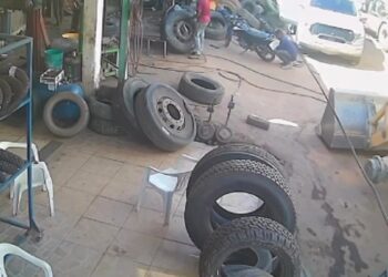 Borracheiro fica ferido após explosão de pneu no interior do Pará.