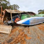 Chuva deixa pista escorregadia e provoca tombamento de carreta na Transamazônica