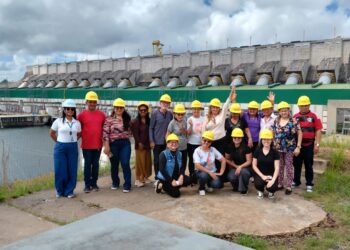 Grupo atendido pelo Caps Adulto de Altamira visita a Usina Belo Monte em atividade terapêutica