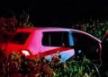 Moradores acionaram as autoridades após encontrarem a vítima sem vida no interior do automóvel (Reprodução/ Redes sociais)
