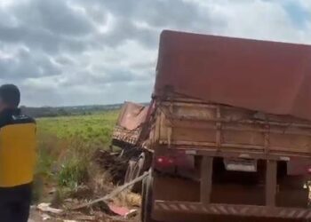 A imagem em destaque mostra o local do acidente. (Foto: Reprodução | Redes sociais)