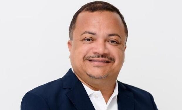 O secretário de Governo de Novo Repartimento, Elenilton da Cruz Araújo, de 50 anos, morreu após desaparecer, no domingo (13), durante um passeio de jet ski nas águas do Lago de Tucuruí (Foto: Reprodução)
