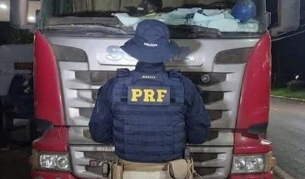 Suspeito de usar placa clonada para fugir de pedágio é preso na BR-163, em Itaituba (Foto PRF)